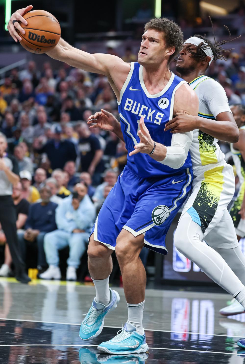 两支球队在 两支球队在