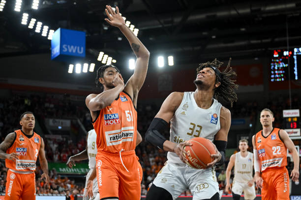 他在这场比 他在这场比